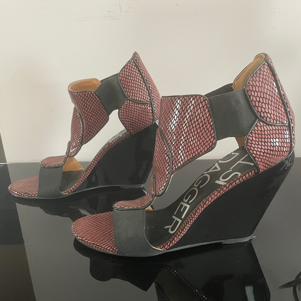 Kelsi Dagger Elin Open Toe Wedge Sandals, Sz 9